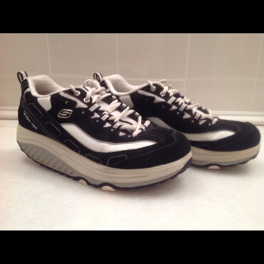 Skechers Shape-ups Size 8.5